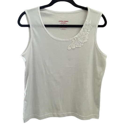 Extra Touch White Tank with appliqué - 1X - Picture 1 of 7